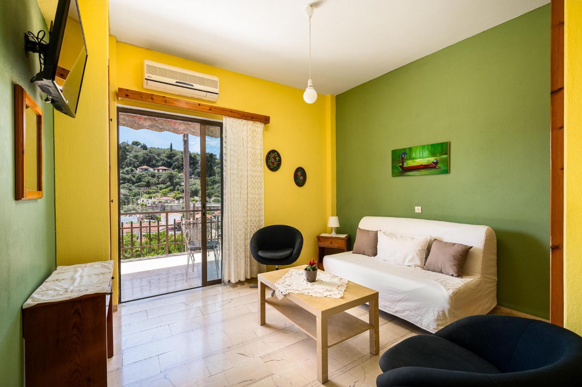 Agaloula Centrally Located Apartments, Lakka Екстер'єр фото