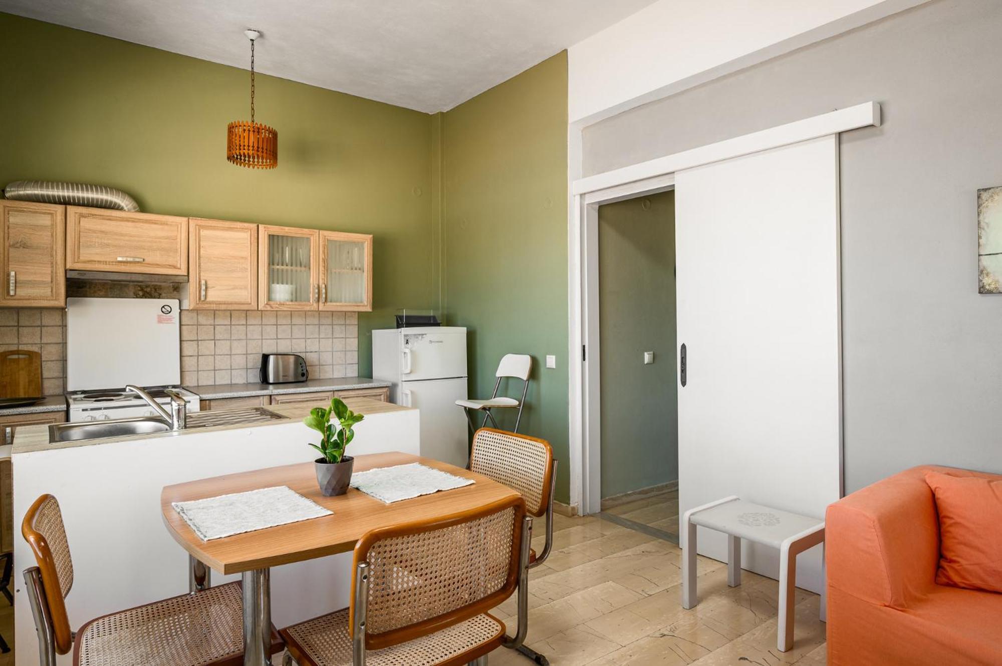 Agaloula Centrally Located Apartments, Lakka Екстер'єр фото